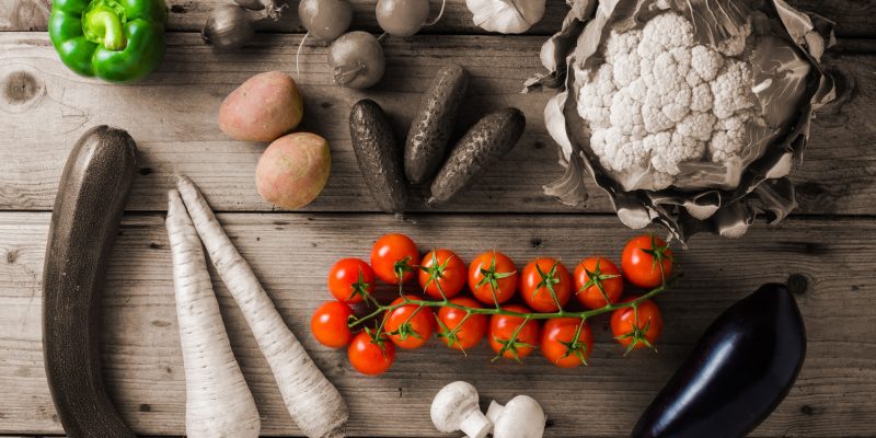 Foto: die giftigen Nachtschattengewächse: Paprika, Tomate, Kartoffel und Aubergine. © foodfibel.de, © Leszek Czerwonka, Fotolia #104777454